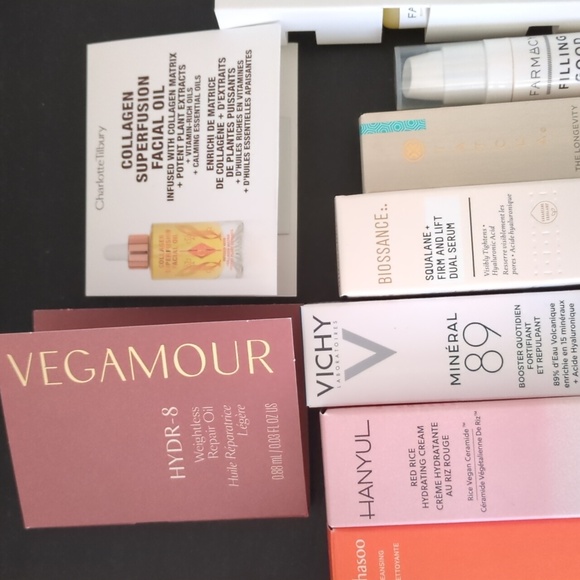 Skincare sample bundle (25 pcs) - Picture 2 of 9